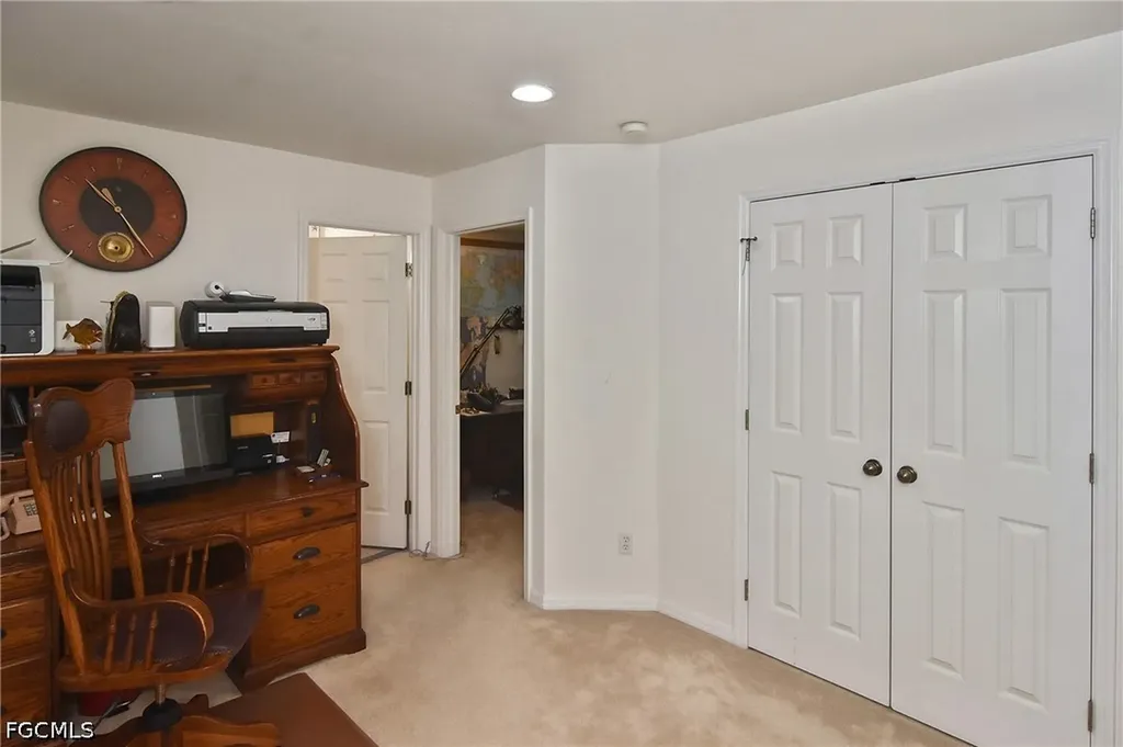 9161 Pittsburgh Boulevard Fort Myers FL 33967