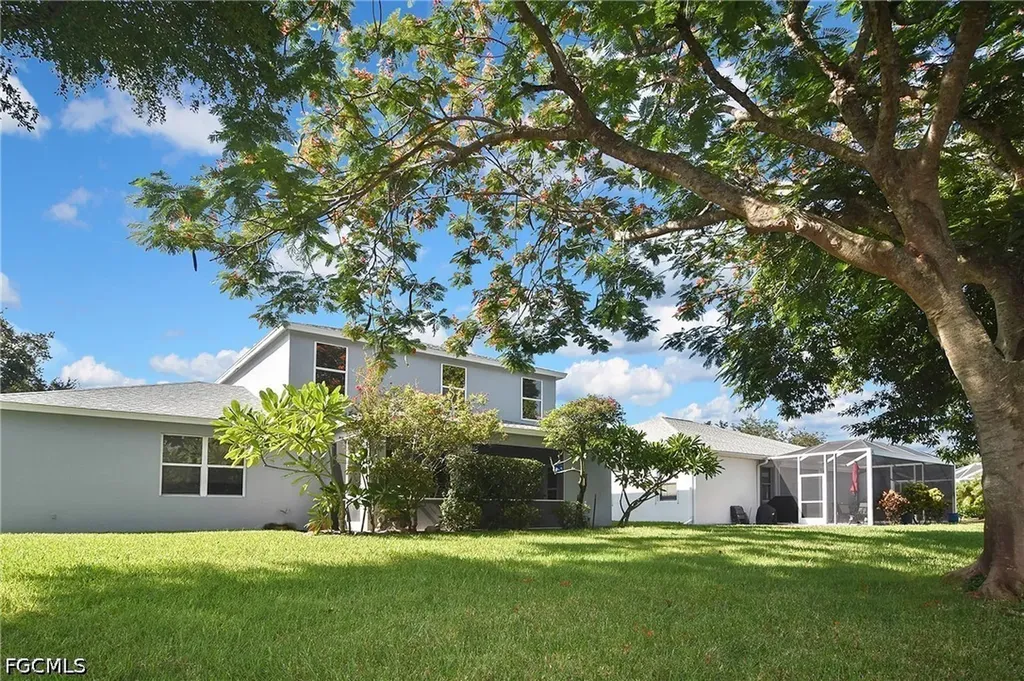 9161 Pittsburgh Boulevard Fort Myers FL 33967