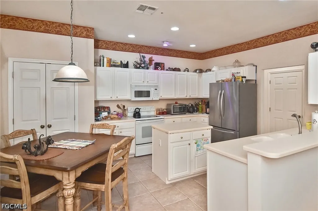 9161 Pittsburgh Boulevard Fort Myers FL 33967