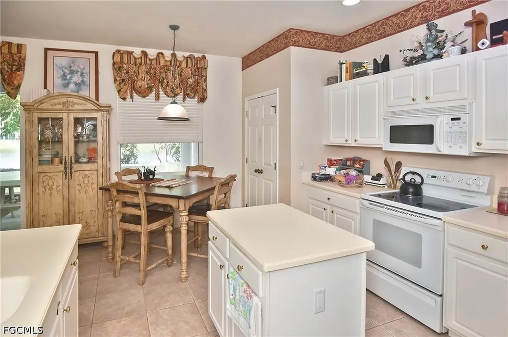 9161 Pittsburgh Boulevard Fort Myers FL 33967