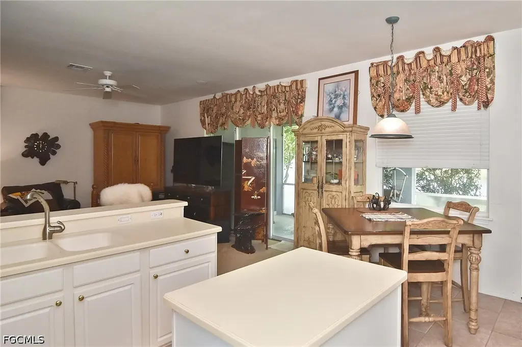 9161 Pittsburgh Boulevard Fort Myers FL 33967