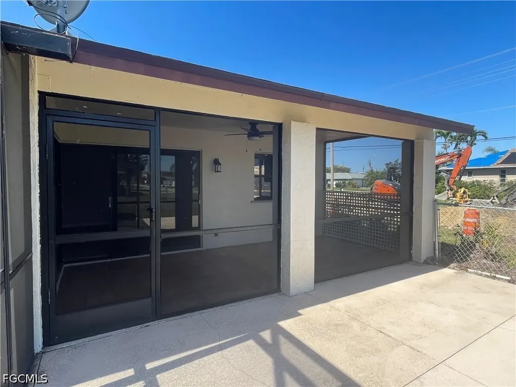 4003 SE 2nd Avenue Cape Coral FL 33904