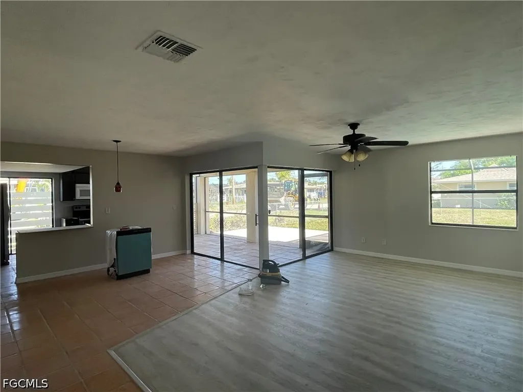 4003 SE 2nd Avenue Cape Coral FL 33904