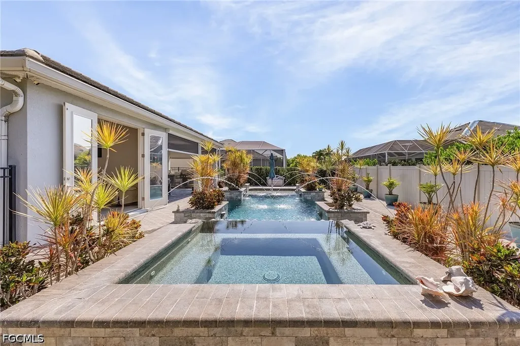 2736 Lambay Court Cape Coral FL 33991