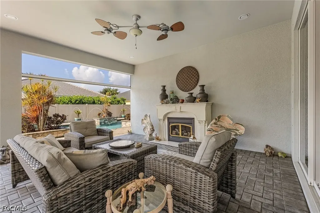 2736 Lambay Court Cape Coral FL 33991