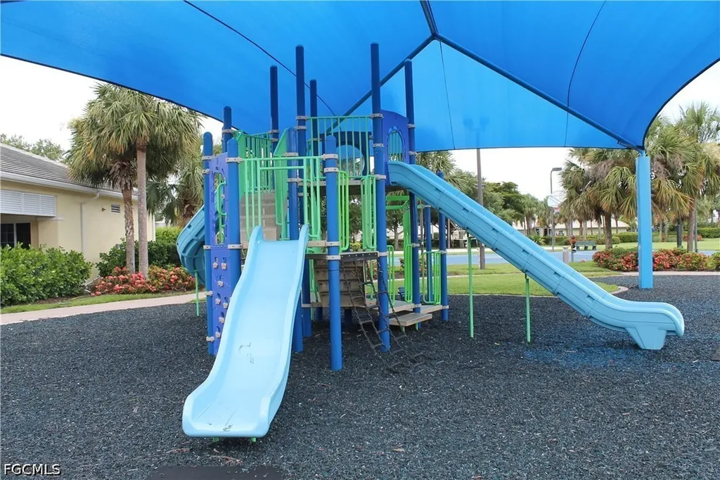 2736 Lambay Court Cape Coral FL 33991