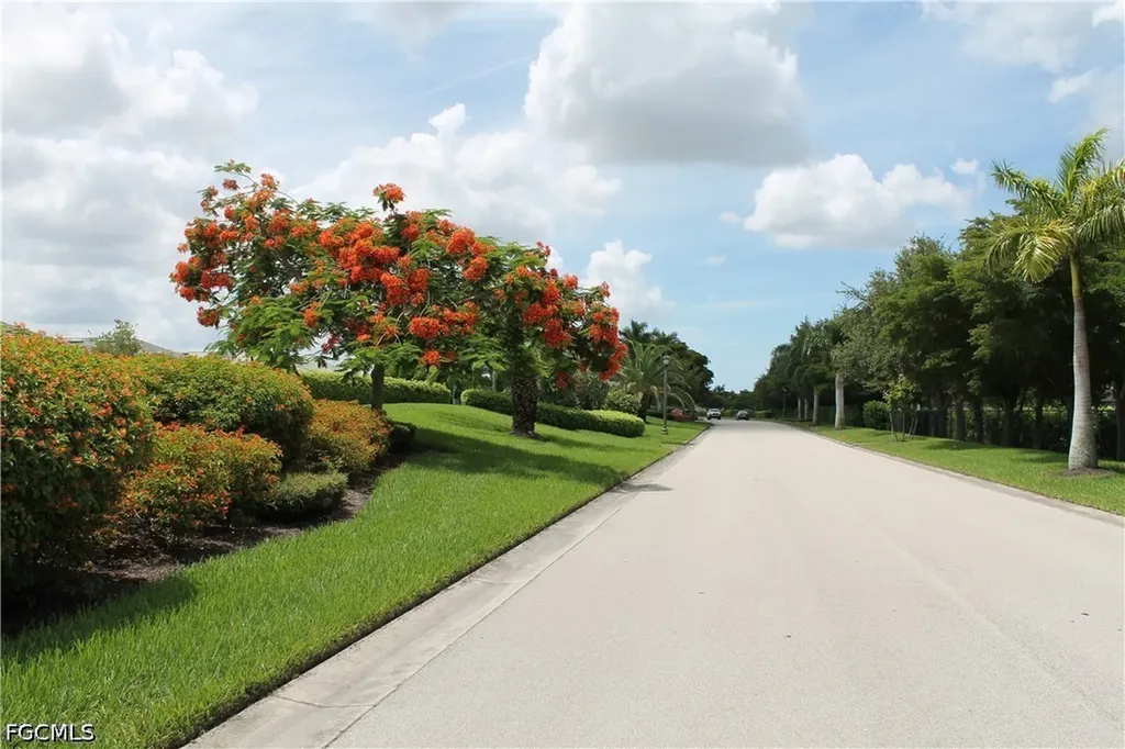 2736 Lambay Court Cape Coral FL 33991