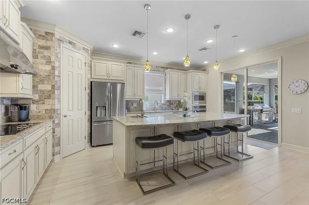 2736 Lambay Court Cape Coral FL 33991