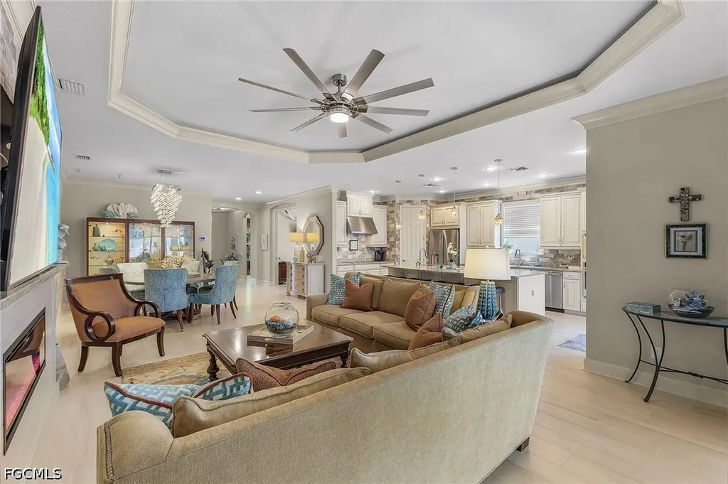 2736 Lambay Court Cape Coral FL 33991