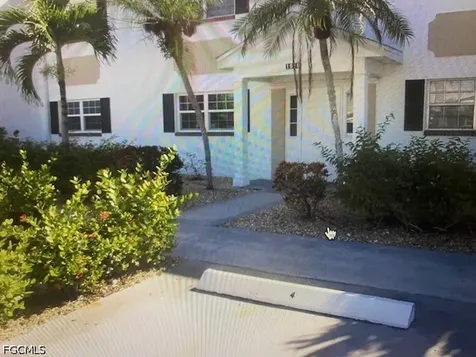 1518 Edgewater Circle Fort Myers FL 33919