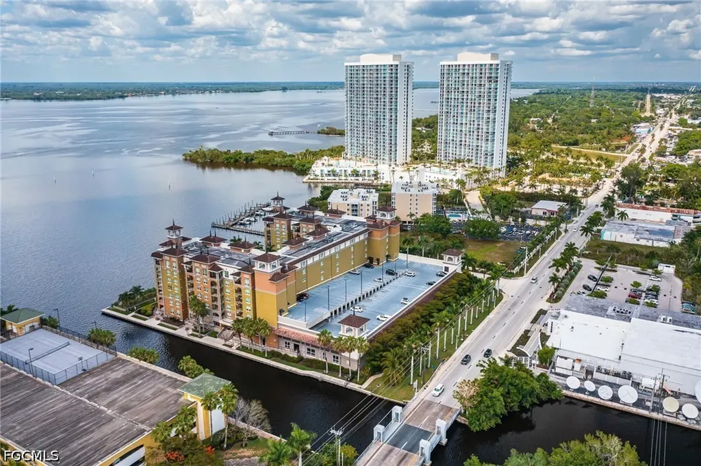 2825 Palm Beach Boulevard Fort Myers FL 33916