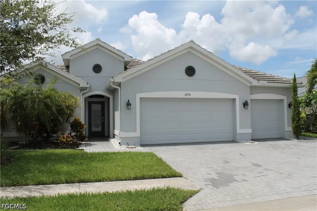 2736 Lambay Court Cape Coral FL 33991