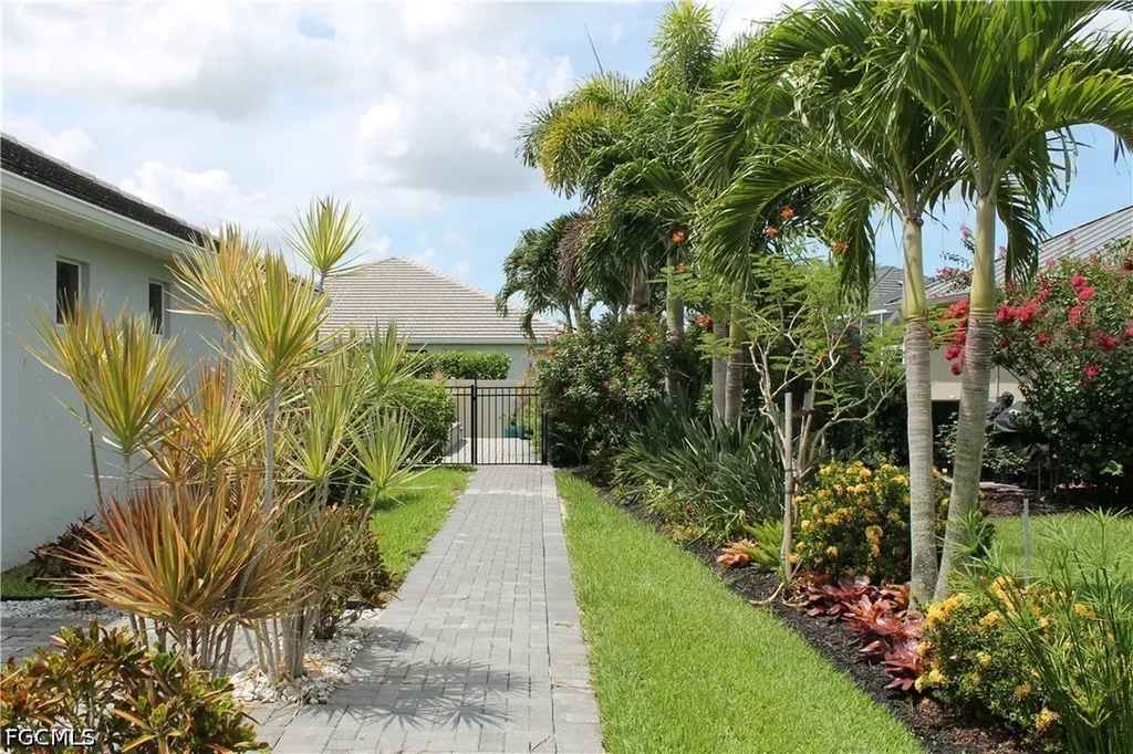 2736 Lambay Court Cape Coral FL 33991