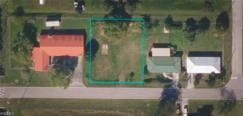 757 Avenue R SW Moore Haven FL 33471