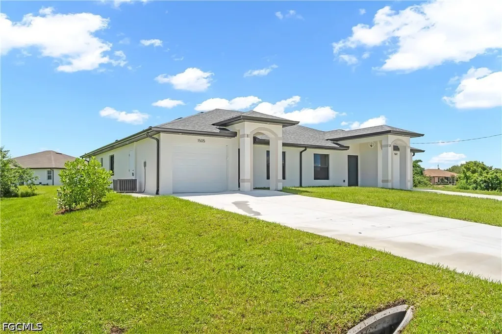 1507 Hank Avenue Lehigh Acres FL 33973