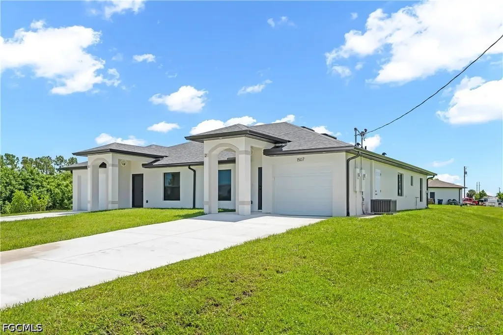 1507 Hank Avenue Lehigh Acres FL 33973