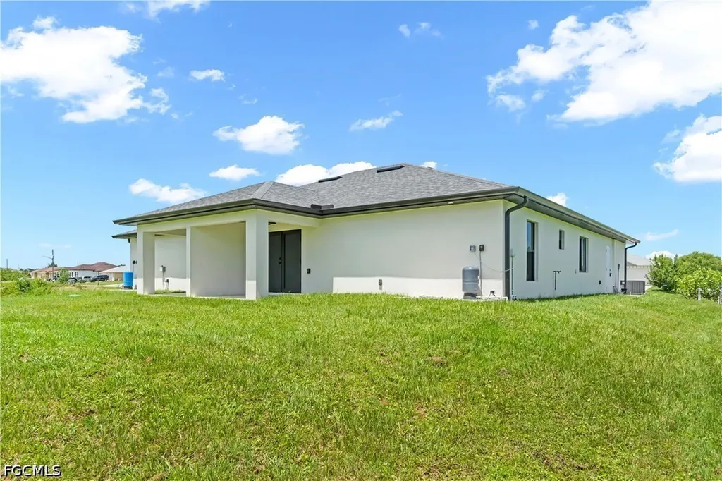 1507 Hank Avenue Lehigh Acres FL 33973