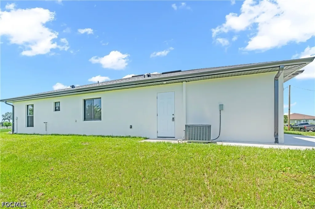 1507 Hank Avenue Lehigh Acres FL 33973