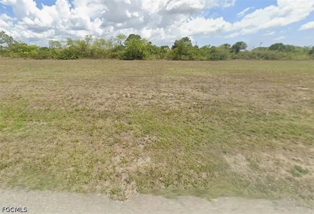 1806 NE 23rd Terrace Cape Coral FL 33909