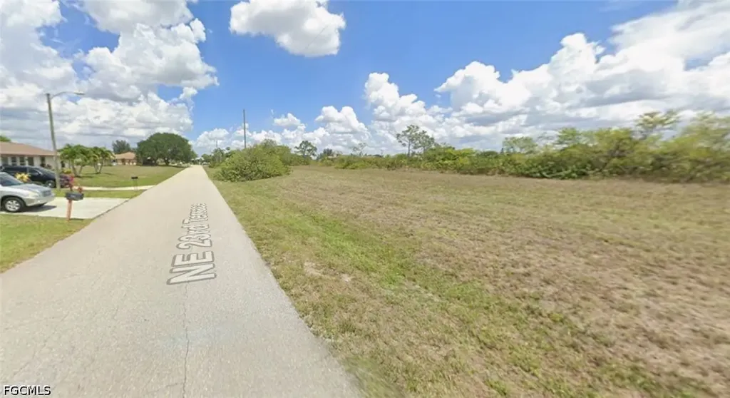 1806 NE 23rd Terrace Cape Coral FL 33909