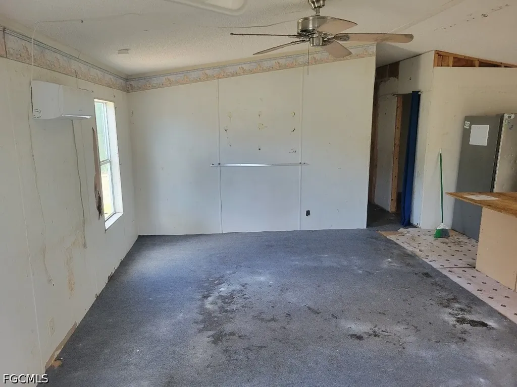 12040 Live Oak Drive Fort Myers FL 33908