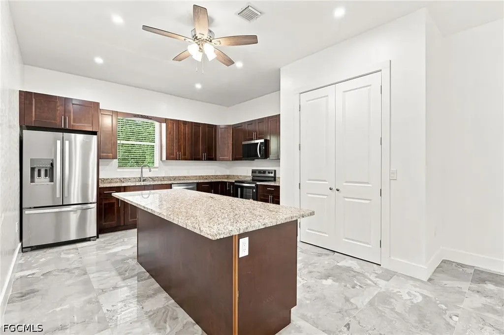 1853 Della Drive Naples FL 34117