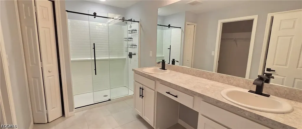 1532 NE 35th Terrace Cape Coral FL 33909