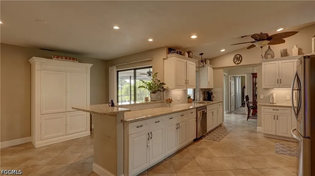 237 SE 20th Court Cape Coral FL 33990
