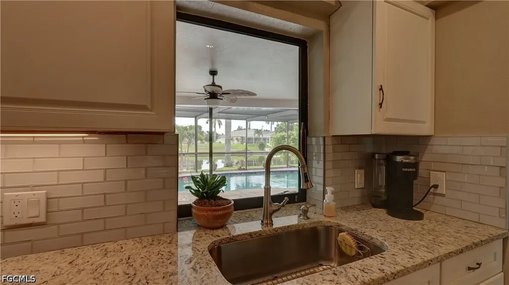 237 SE 20th Court Cape Coral FL 33990