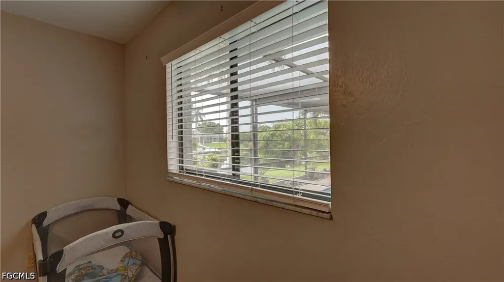 237 SE 20th Court Cape Coral FL 33990