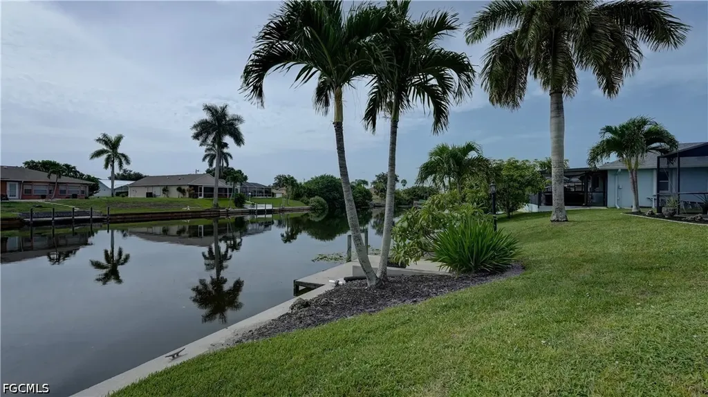 237 SE 20th Court Cape Coral FL 33990