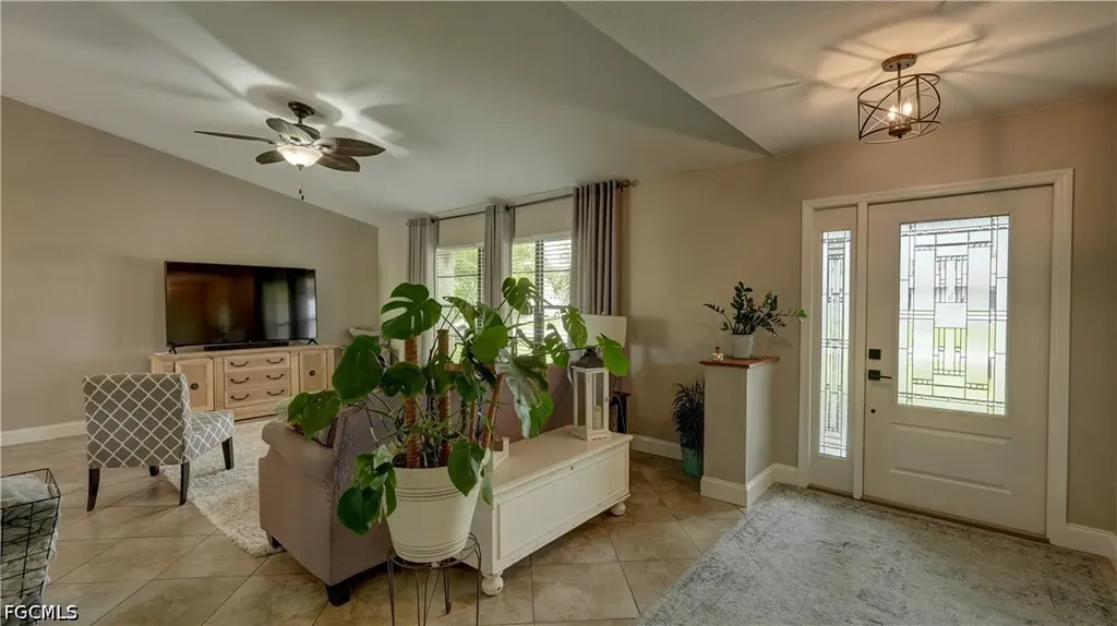 237 SE 20th Court Cape Coral FL 33990