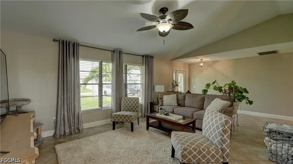 237 SE 20th Court Cape Coral FL 33990