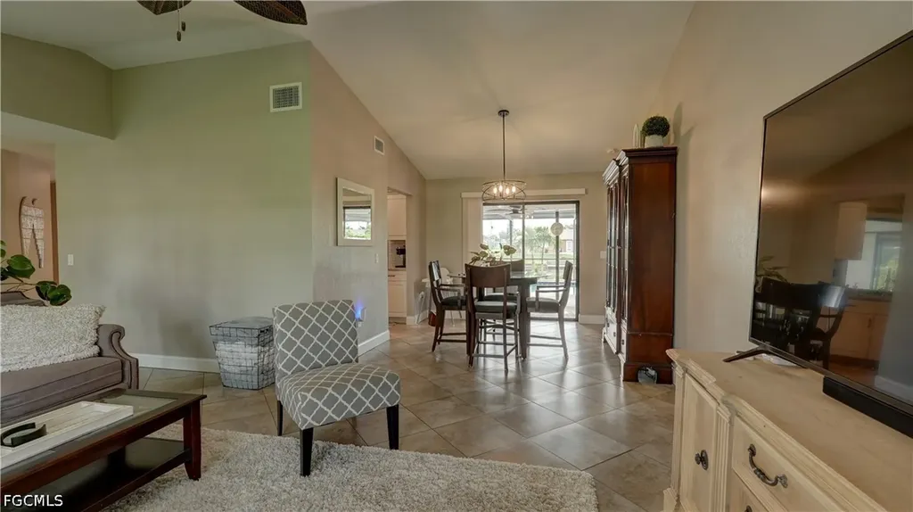 237 SE 20th Court Cape Coral FL 33990