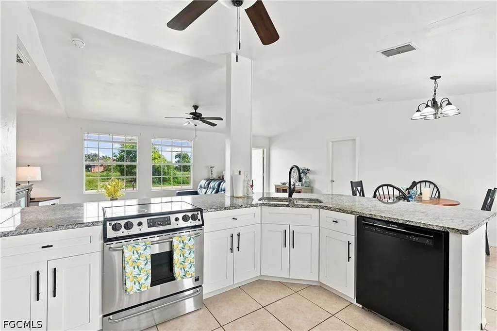 302 NW 5th Terrace Cape Coral FL 33993