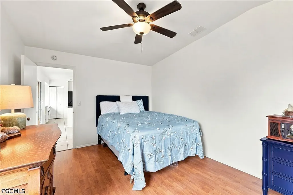 302 NW 5th Terrace Cape Coral FL 33993