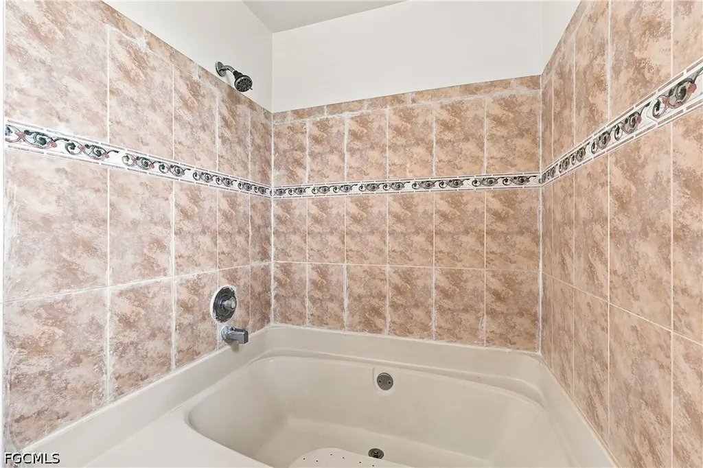 302 NW 5th Terrace Cape Coral FL 33993