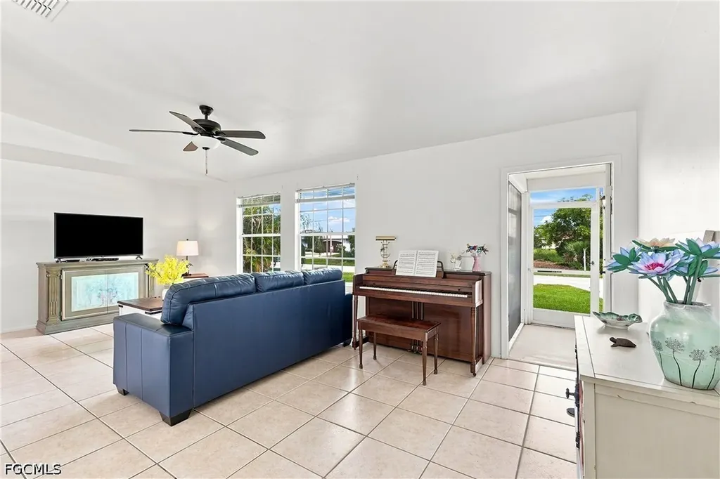 302 NW 5th Terrace Cape Coral FL 33993