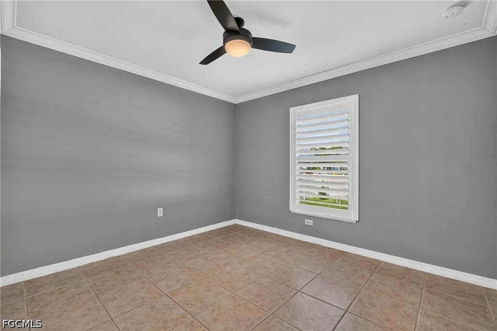 300 NW 22nd Place Cape Coral FL 33993