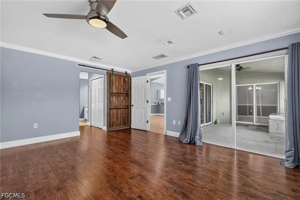 300 NW 22nd Place Cape Coral FL 33993