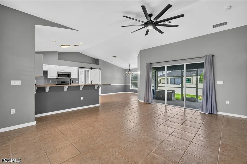 300 NW 22nd Place Cape Coral FL 33993