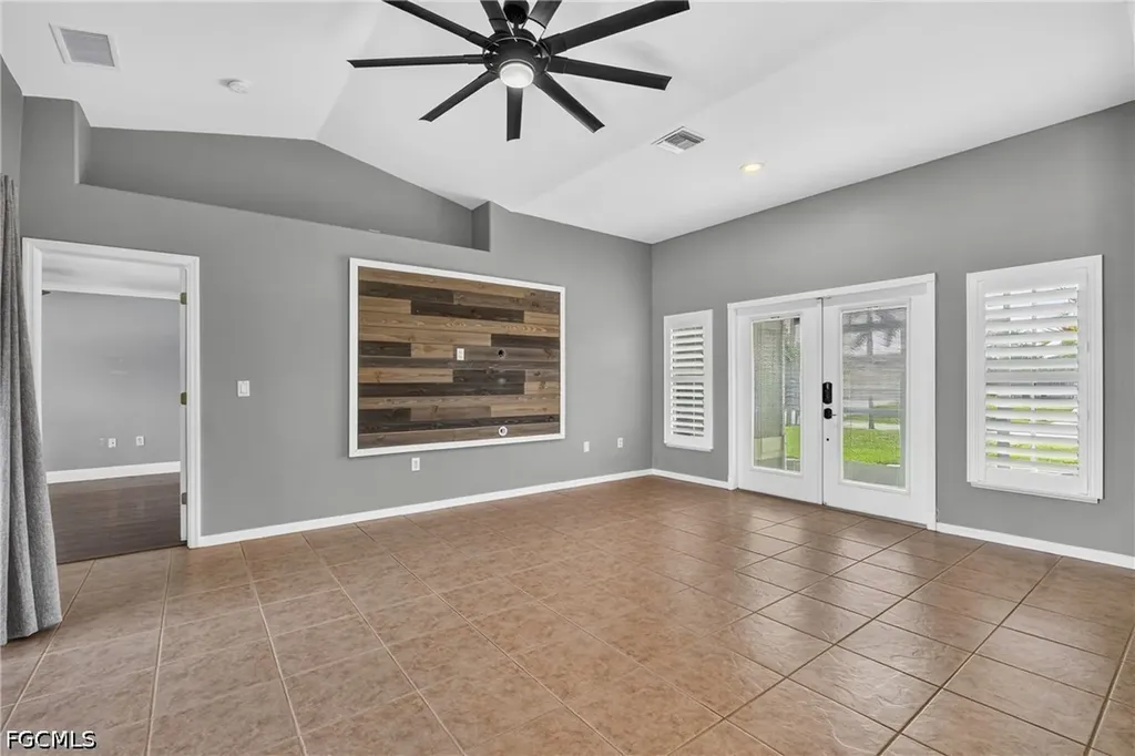 300 NW 22nd Place Cape Coral FL 33993