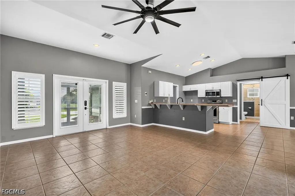 300 NW 22nd Place Cape Coral FL 33993
