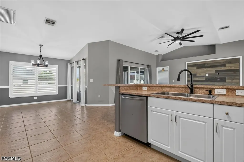 300 NW 22nd Place Cape Coral FL 33993