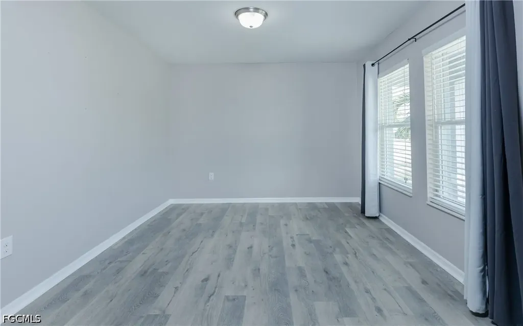 1916 SW 12th Terrace Cape Coral FL 33991