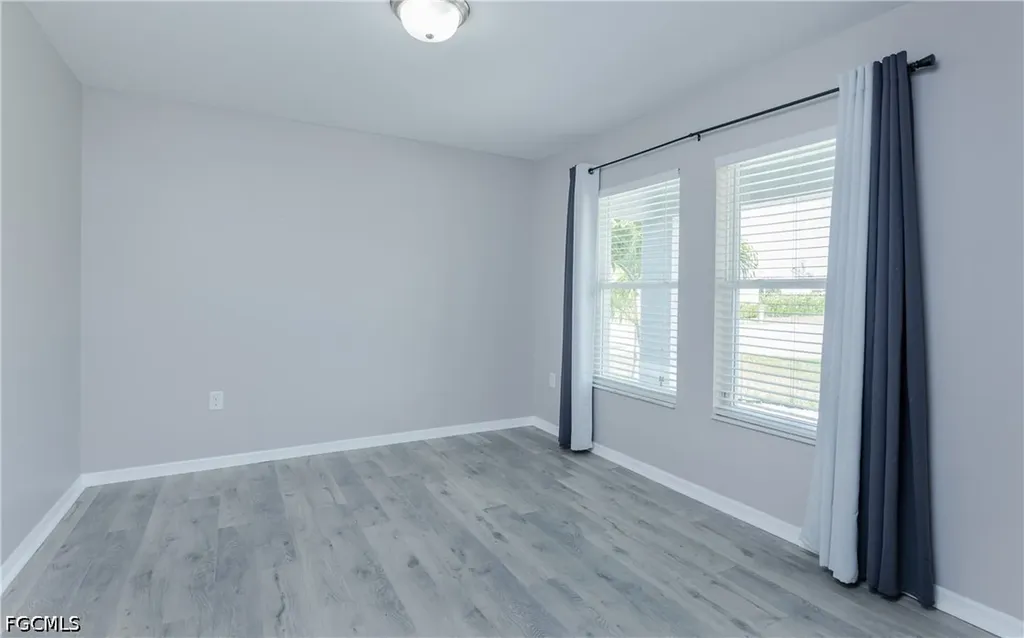 1916 SW 12th Terrace Cape Coral FL 33991