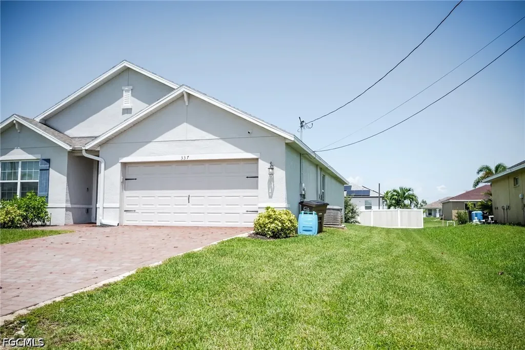 337 SW 30th Avenue Cape Coral FL 33991
