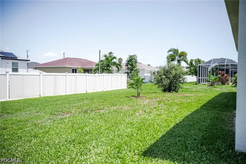 337 SW 30th Avenue Cape Coral FL 33991