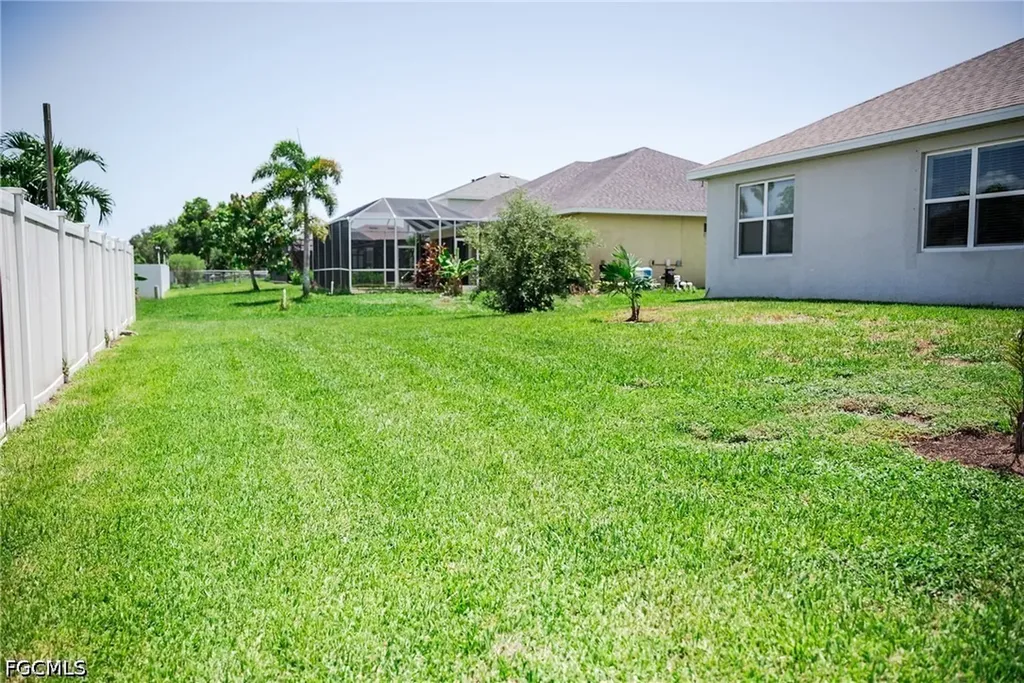 337 SW 30th Avenue Cape Coral FL 33991