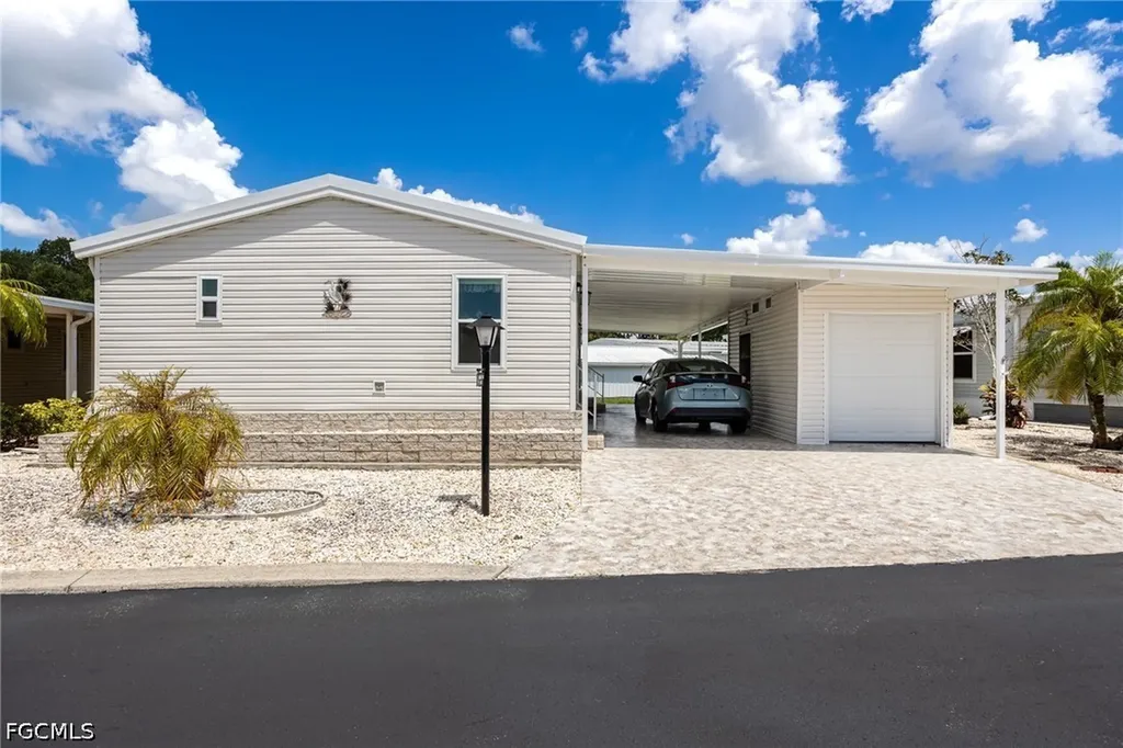 370 Nicklaus Boulevard North Fort Myers FL 33903